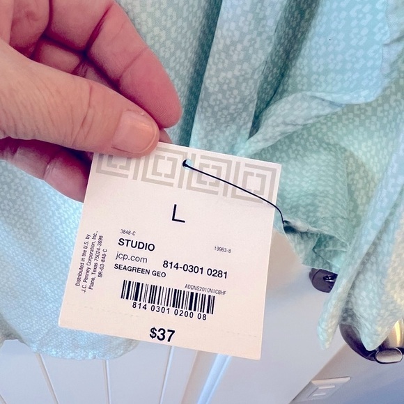 Liz Claiborne NWT Blouse. Size L - Picture 9 of 11